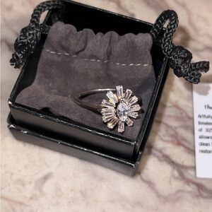 2013 SIGNED AVON Starburst CZ ART DECO STYLE RING W Box Sterling Silver sz 7